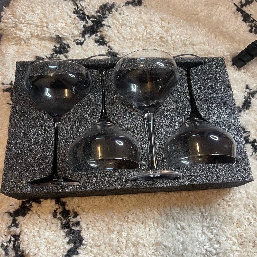 Set of 4 Cocktail Glasses - New in Box